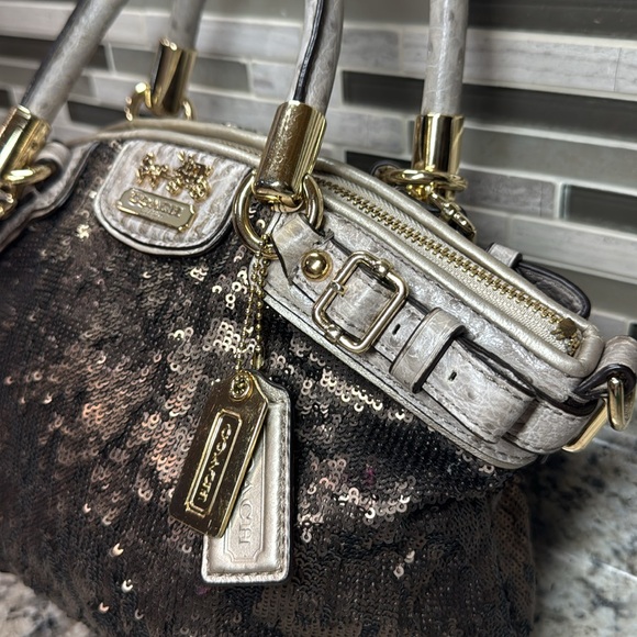 EUC✨COACH MADISON SOPHIA SEQUIN MINI SATCHEL NO CALLOUTS - Picture 2 of 8